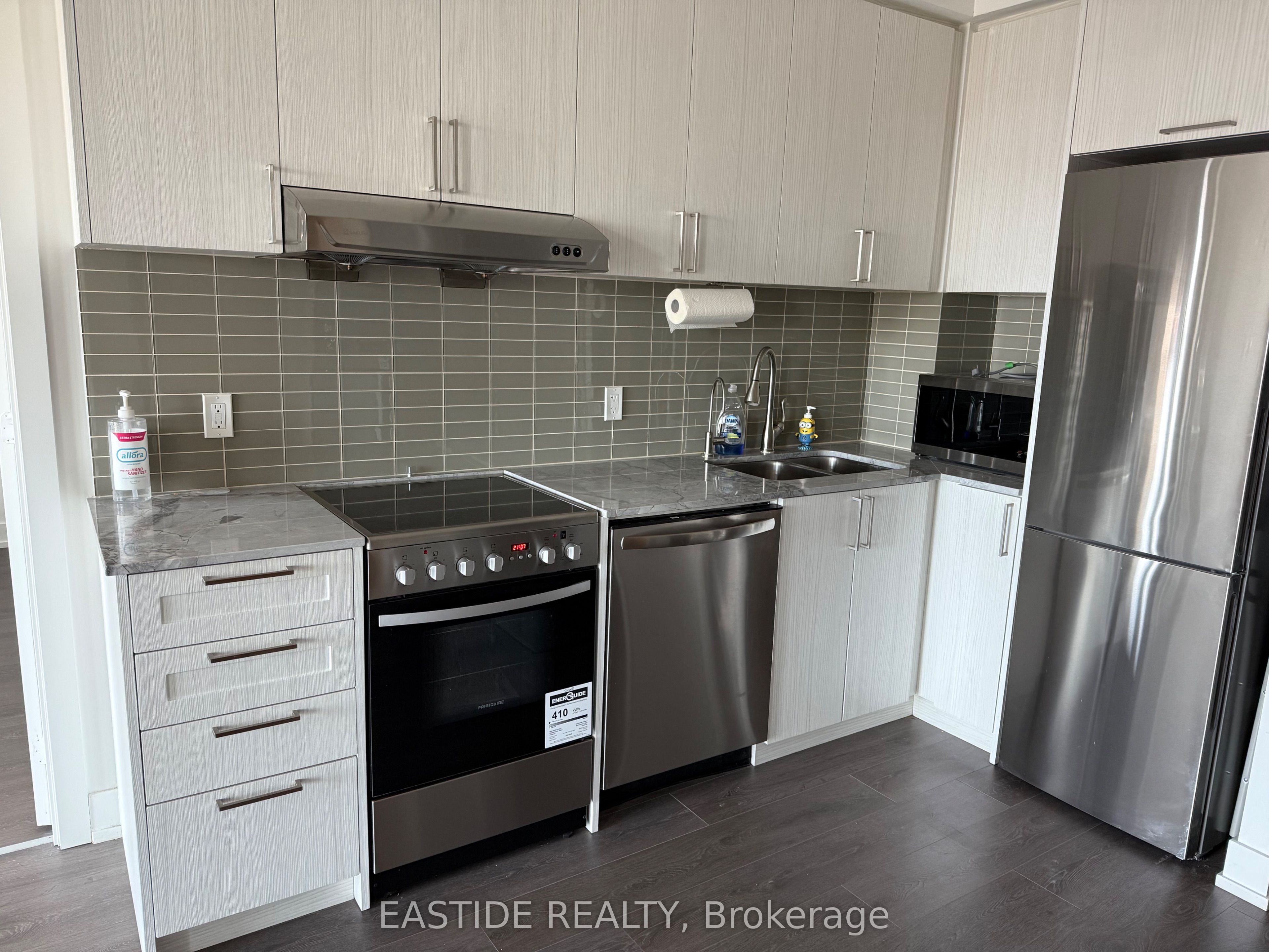278 Buchanan Drive E 512E