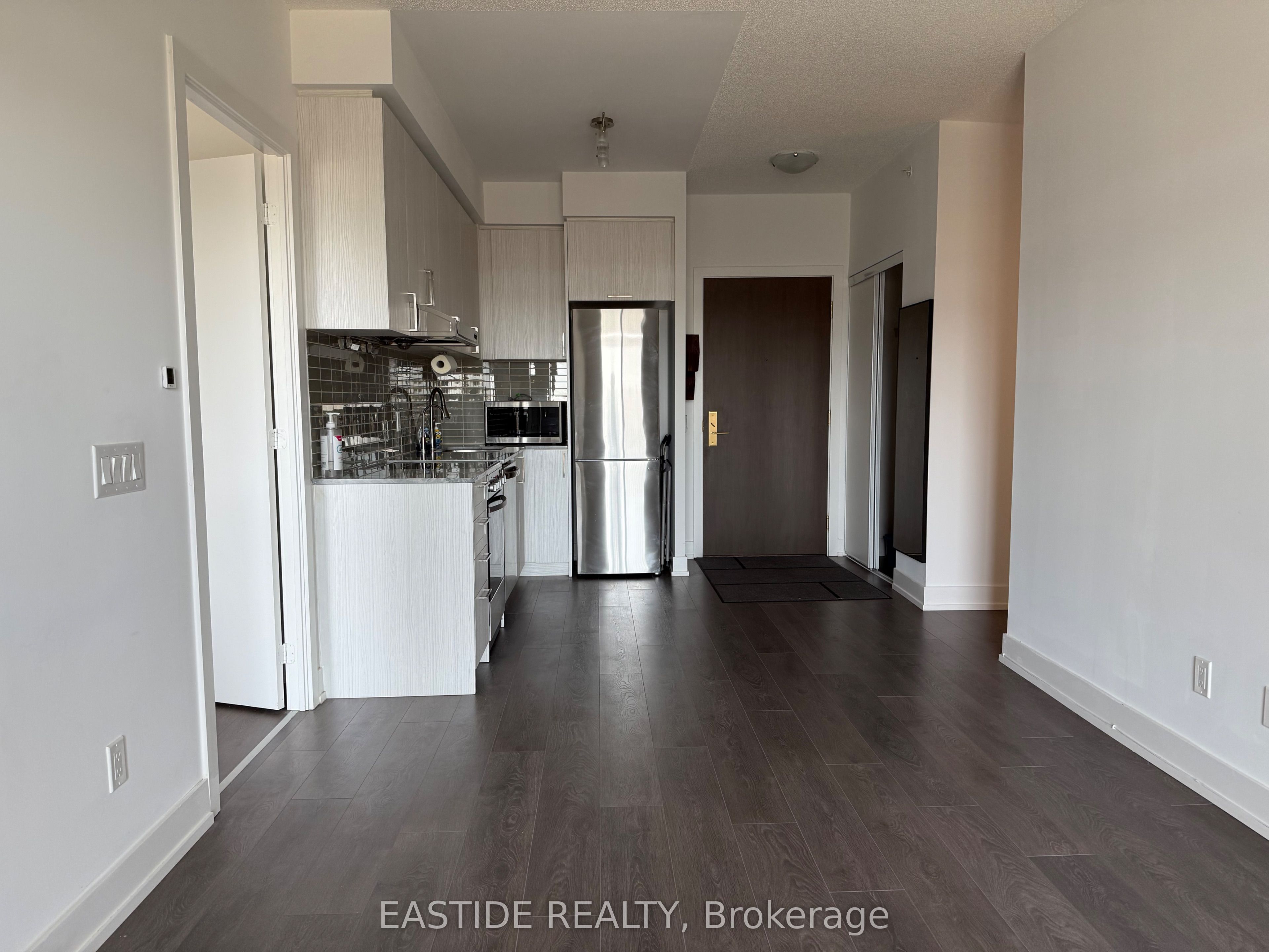 278 Buchanan Drive E 512E