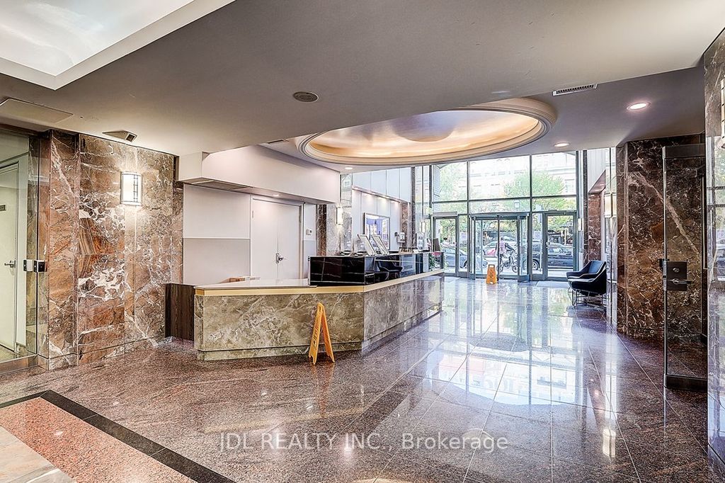 Photo of 109 Front Street E #823, Toronto, ON M5A 4P7 (MLS # C12433466)