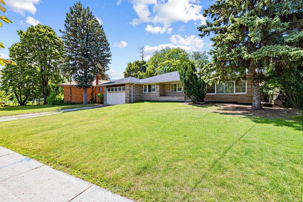 Photo of 4 Banbury Road, Toronto, ON M3B 2L3 (MLS # C13635540)