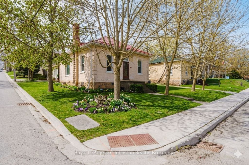 Photo of 83 3rd Street #SW, Arran-Elderslie, ON N0G 1L0 (MLS # X12944456)