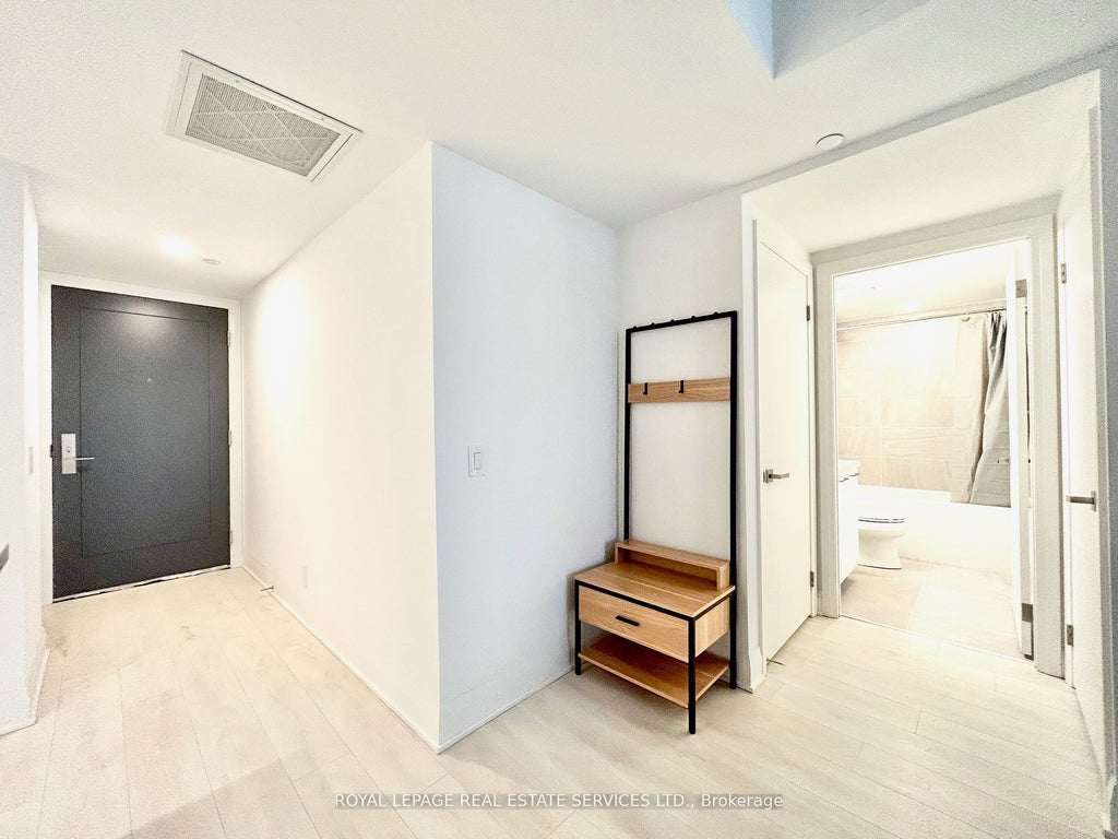 Photo of 33 Frederick Todd Way #434, Toronto, ON M4G 0C9 (MLS # C13808788)