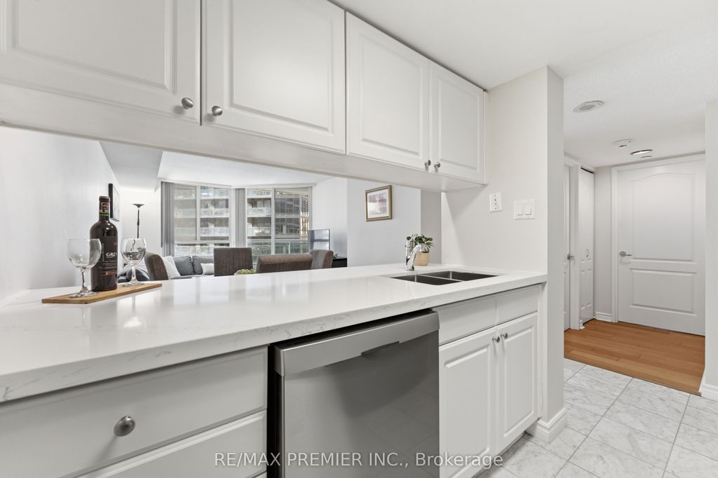 Photo of 38 Elm Street #1603, Toronto, ON M5G 2K5 (MLS # C12901526)