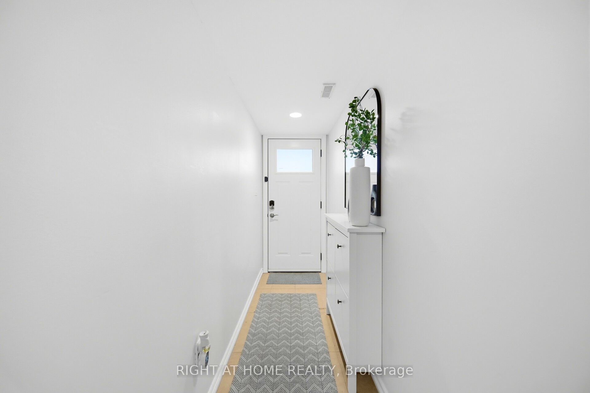 895 Maple Avenue 533