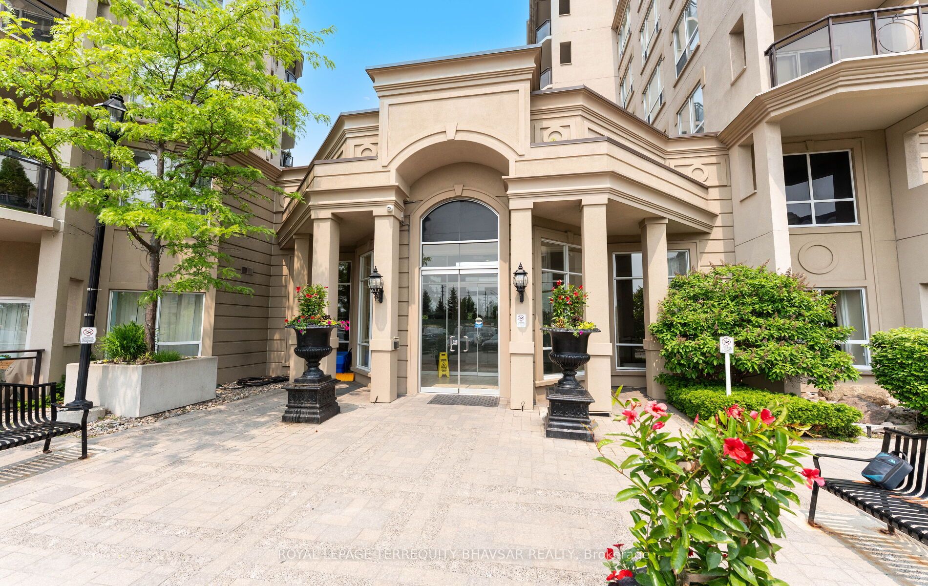 8 Maison Parc Court 812