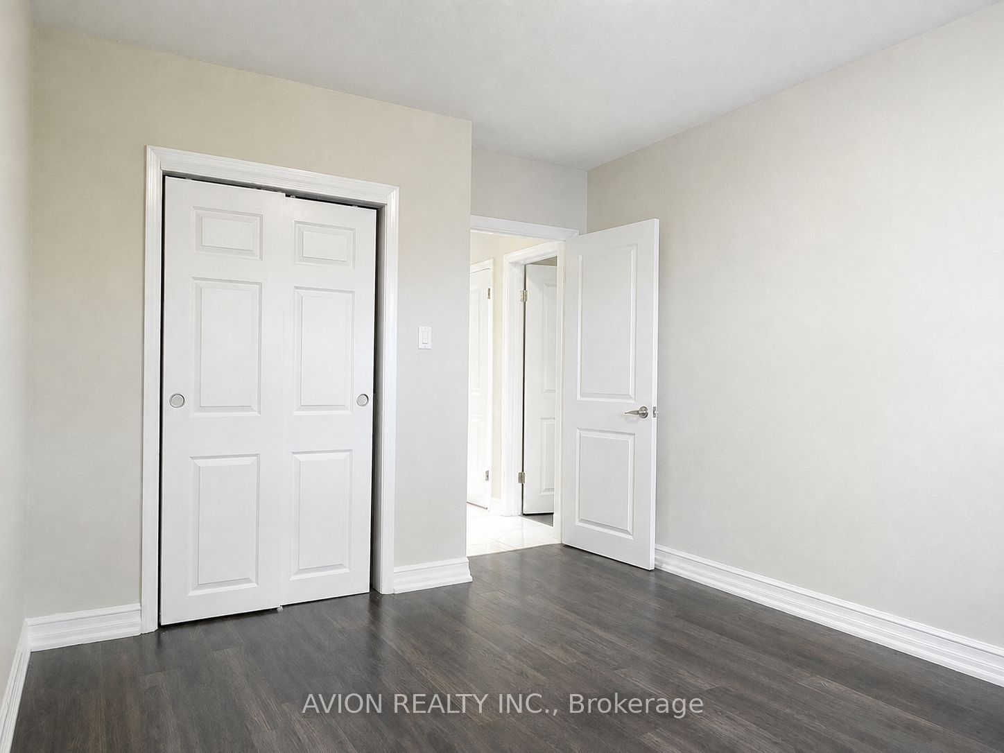 42 Emerald Crescent 2