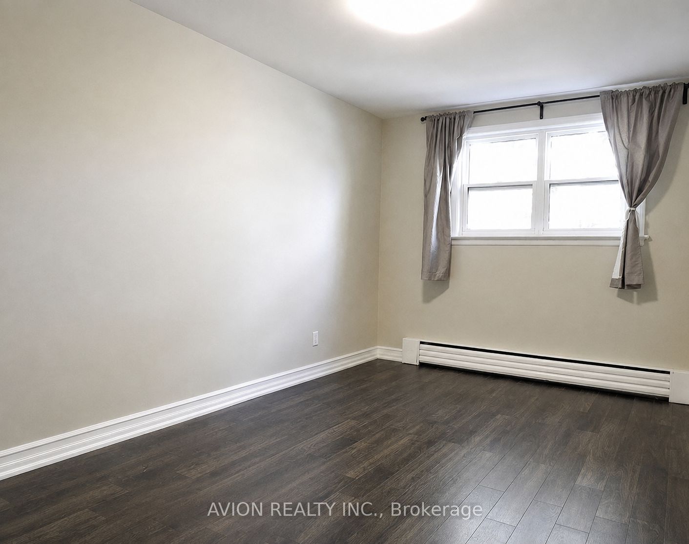 42 Emerald Crescent 2