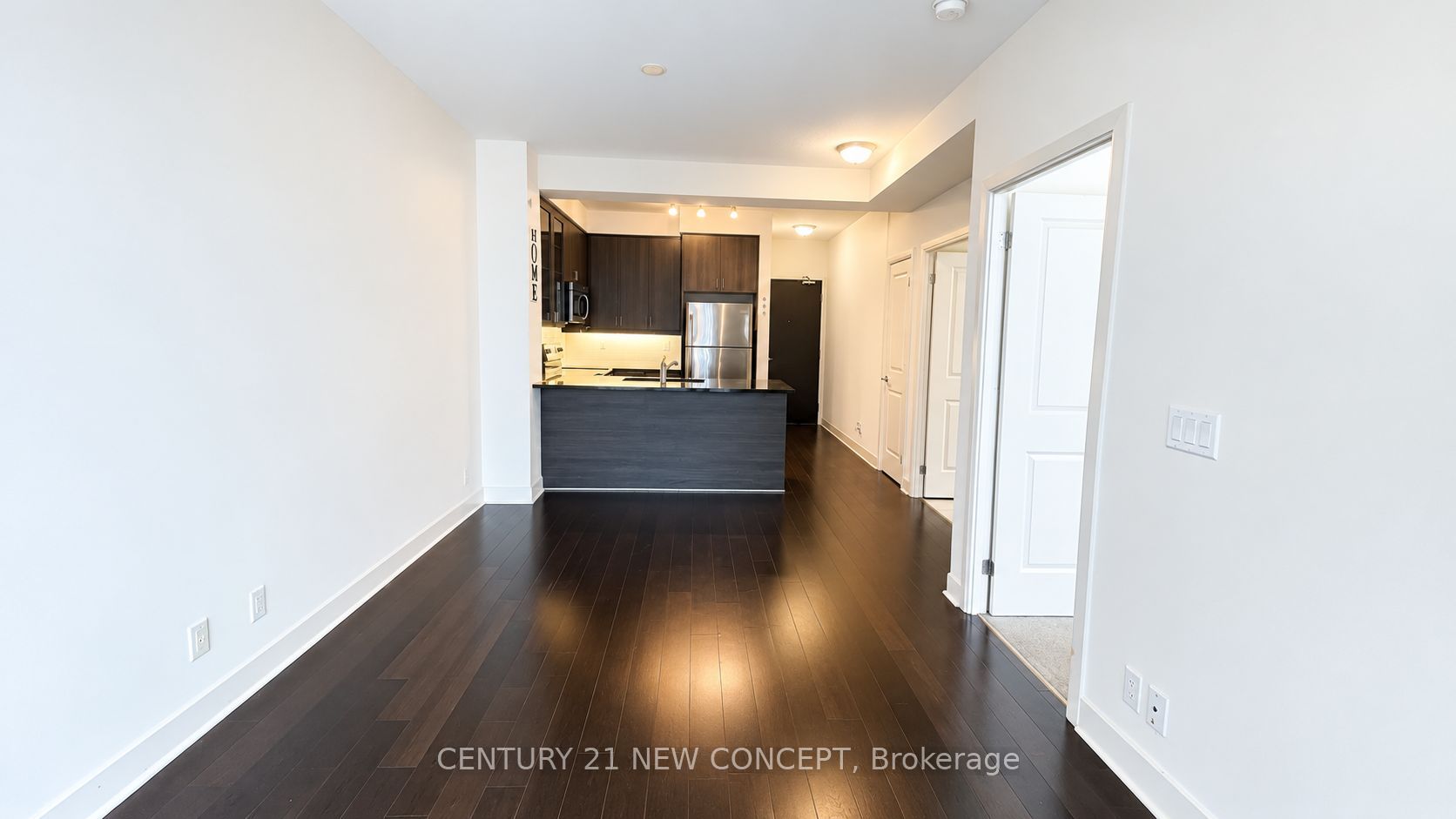 1185 The Queensway N/A 801