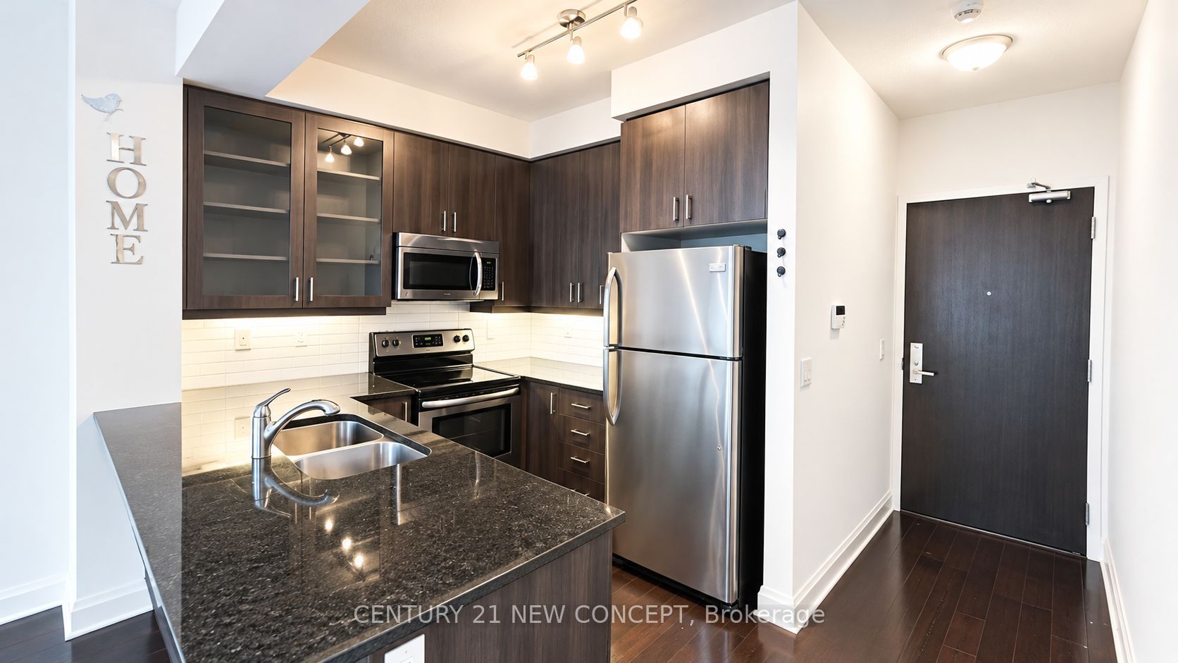 1185 The Queensway N/A 801