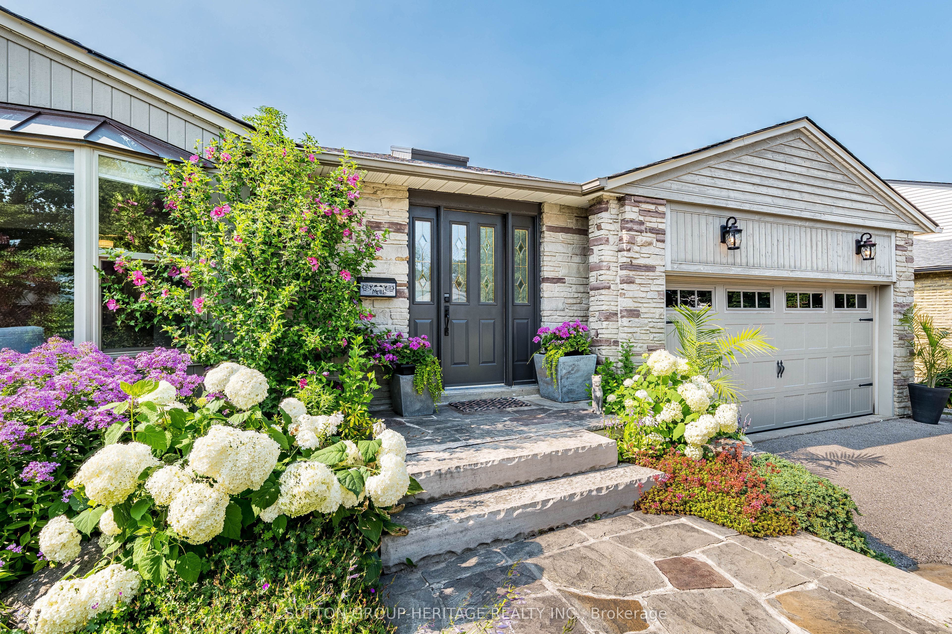 47 Pringle Avenue