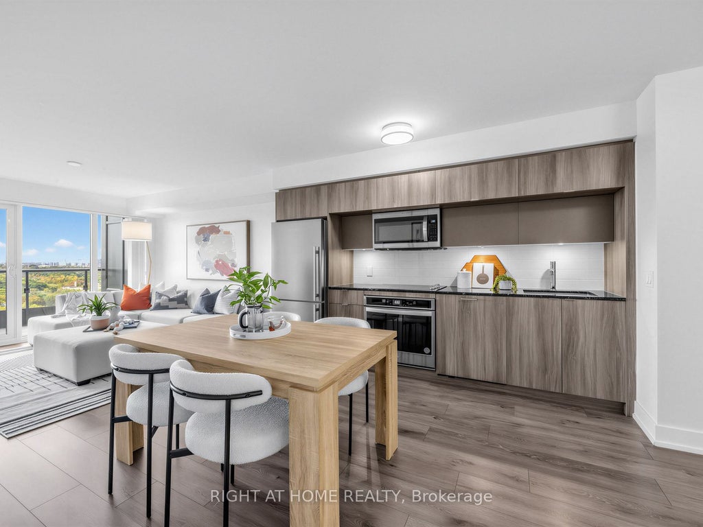 Photo of 585 Bloor Street E #2423, Toronto, ON M4W 0B3 (MLS # C13865454)