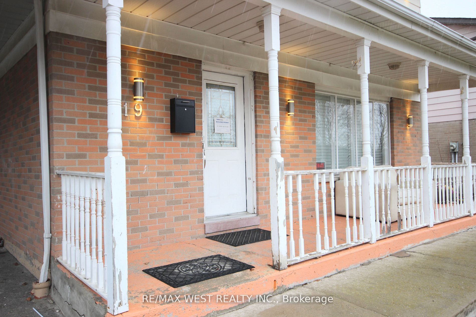 19 Lynmont Road