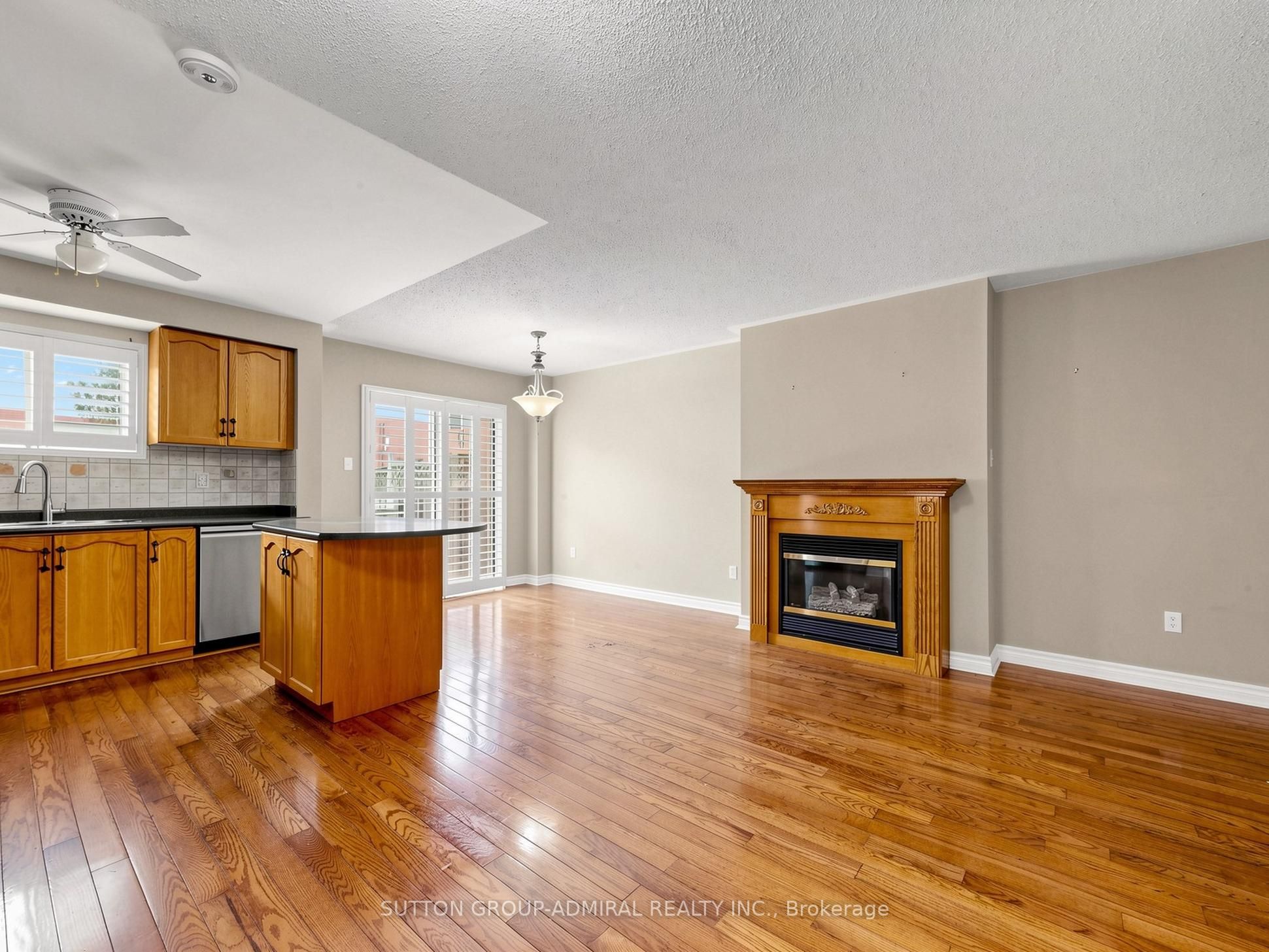 225 Kelso Crescent