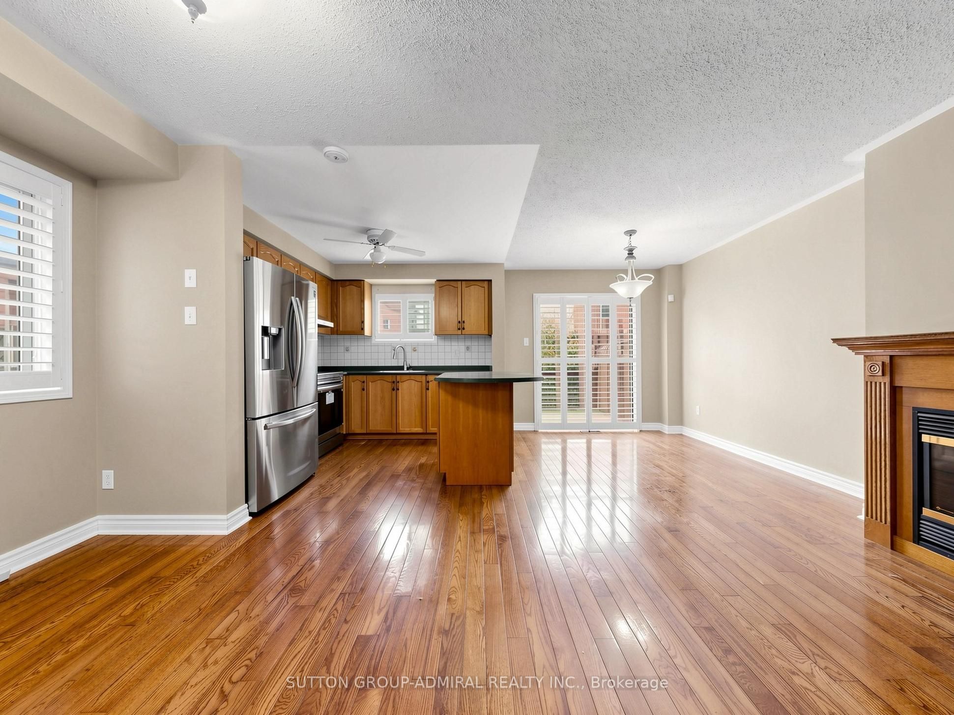 225 Kelso Crescent