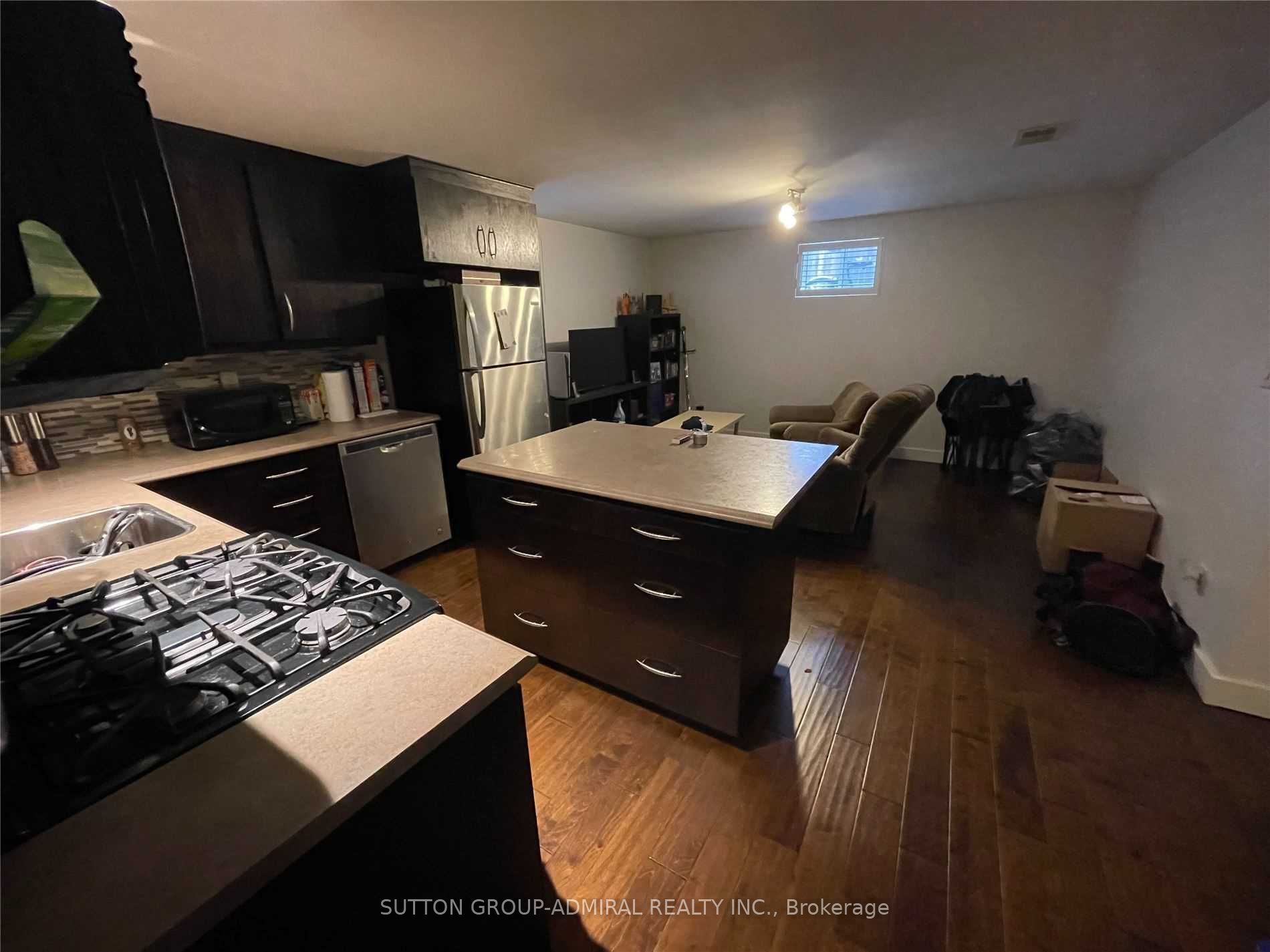 1148 Islington Avenue Lower