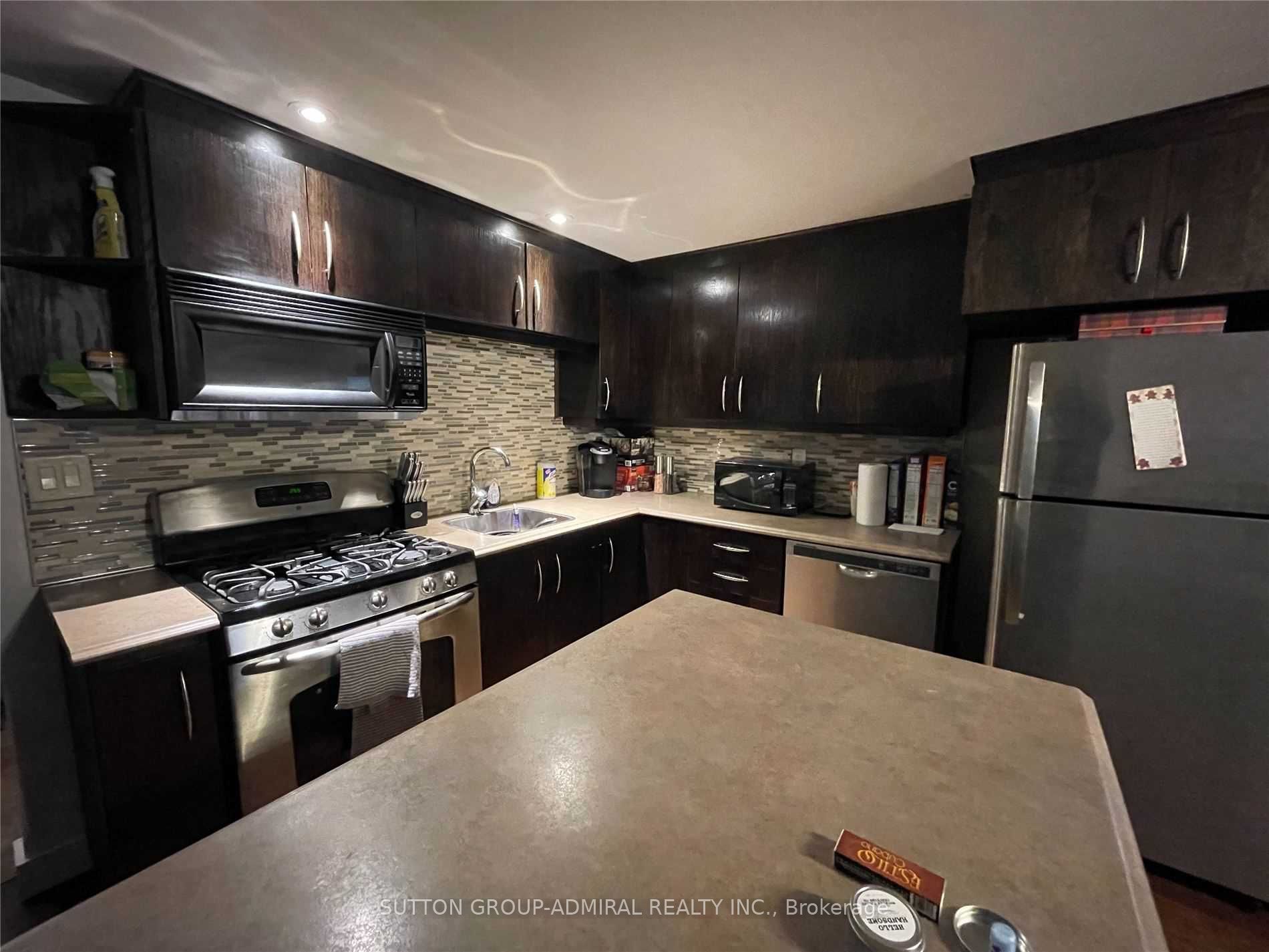 1148 Islington Avenue Lower