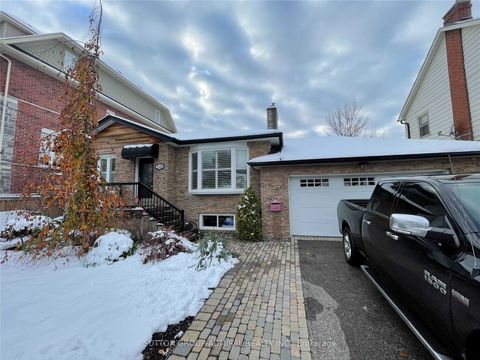 1148 Islington Avenue Lower Toronto ON M8Z 4S5