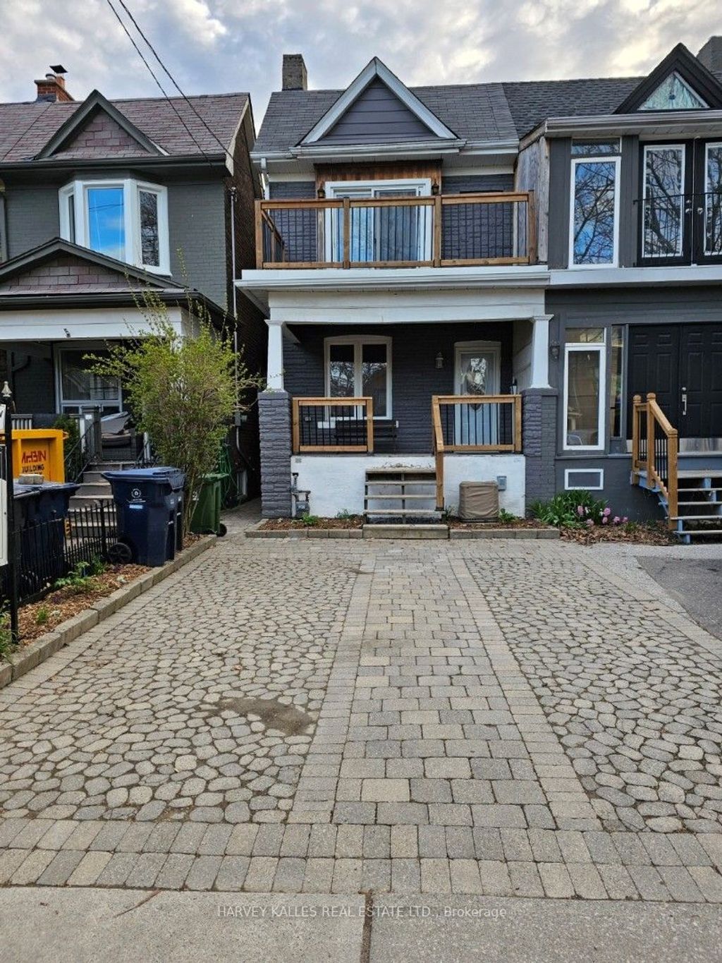 Photo of 50 Ashdale Avenue, Toronto, ON M4L 2Y7 (MLS # E13058684)