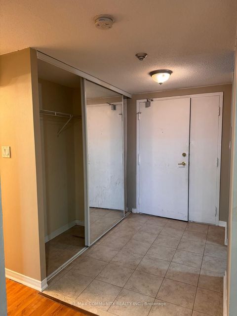 6720 Glen Erian Drive 505 Mississauga ON L5N 3K8