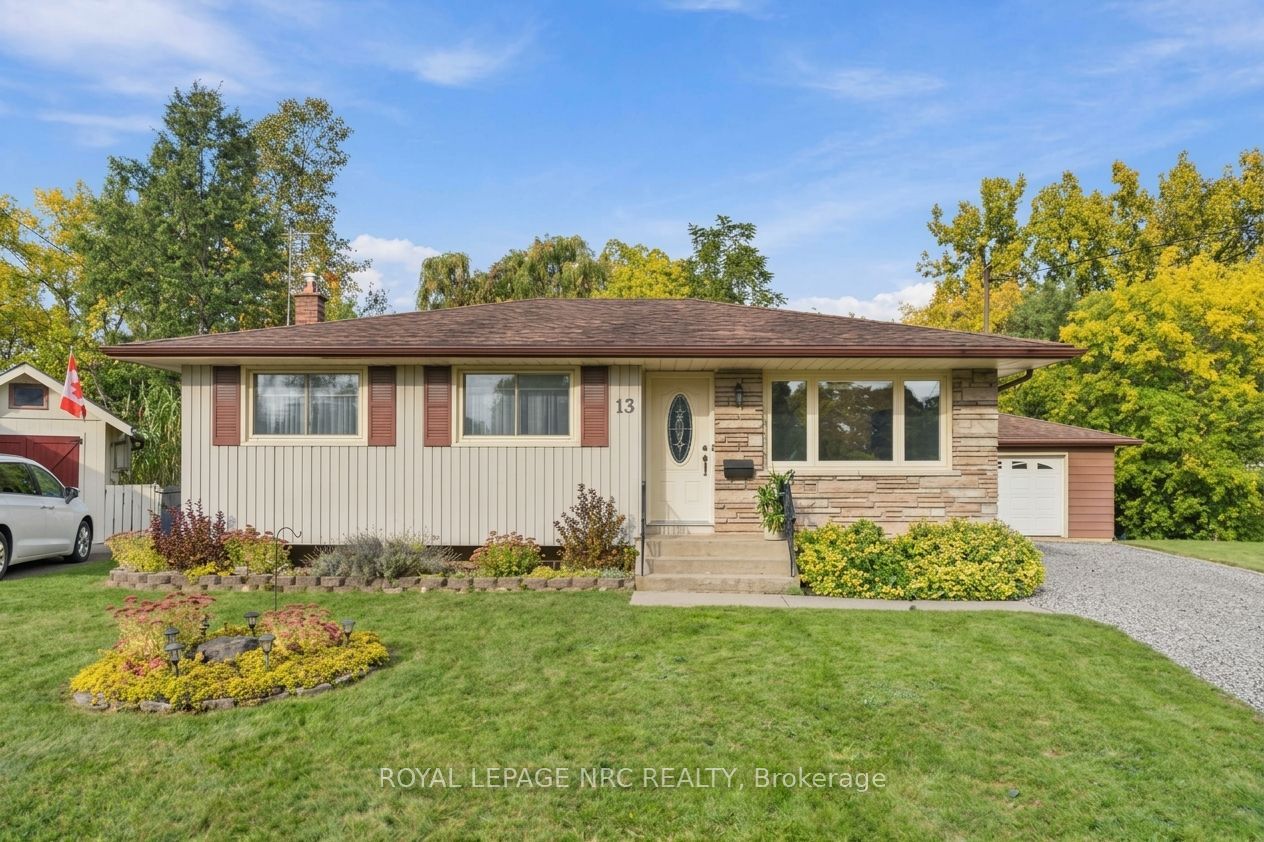 13 Hardwood Grove