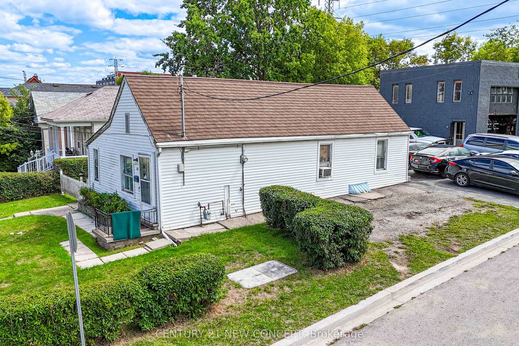 Photo of 1171 Roselawn Avenue, Toronto, ON M6B 1C5 (MLS # W12220591)