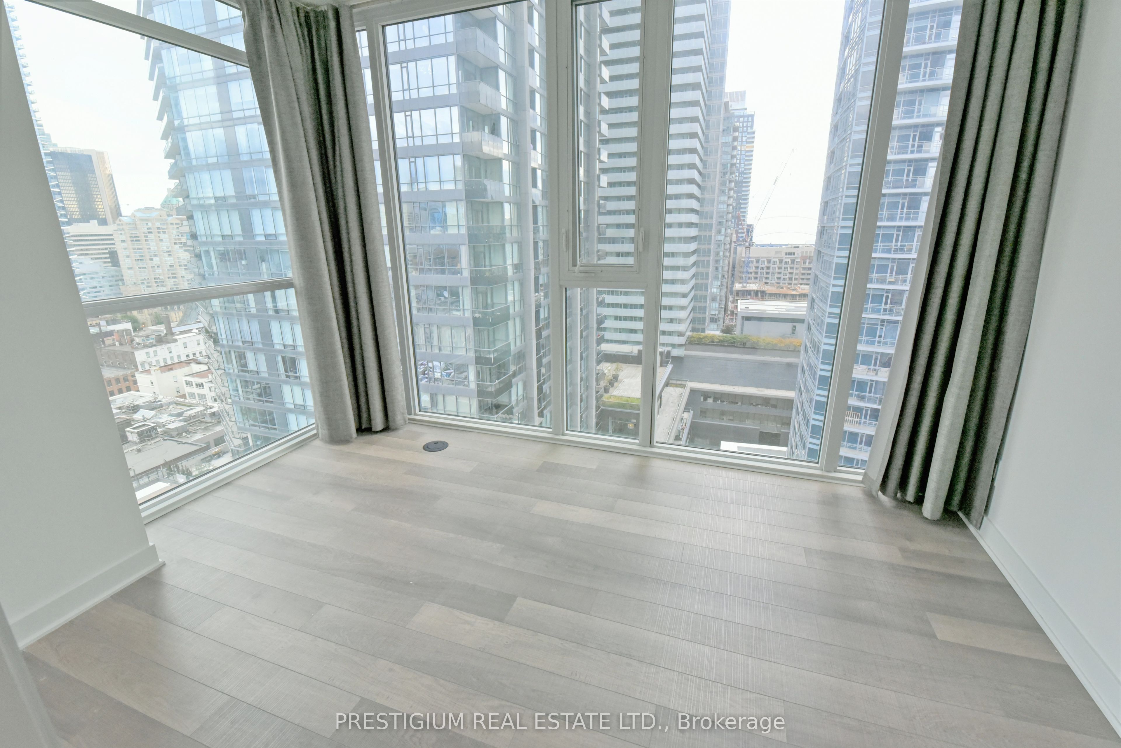 290 Adelaide Street W 1910