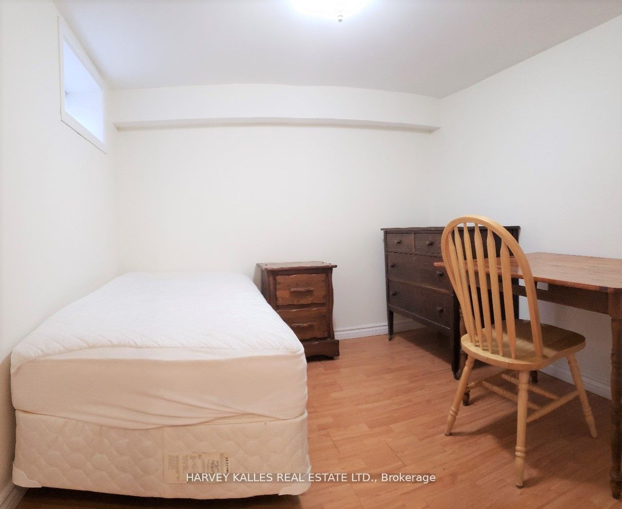 541 Palmerston Boulevard 3