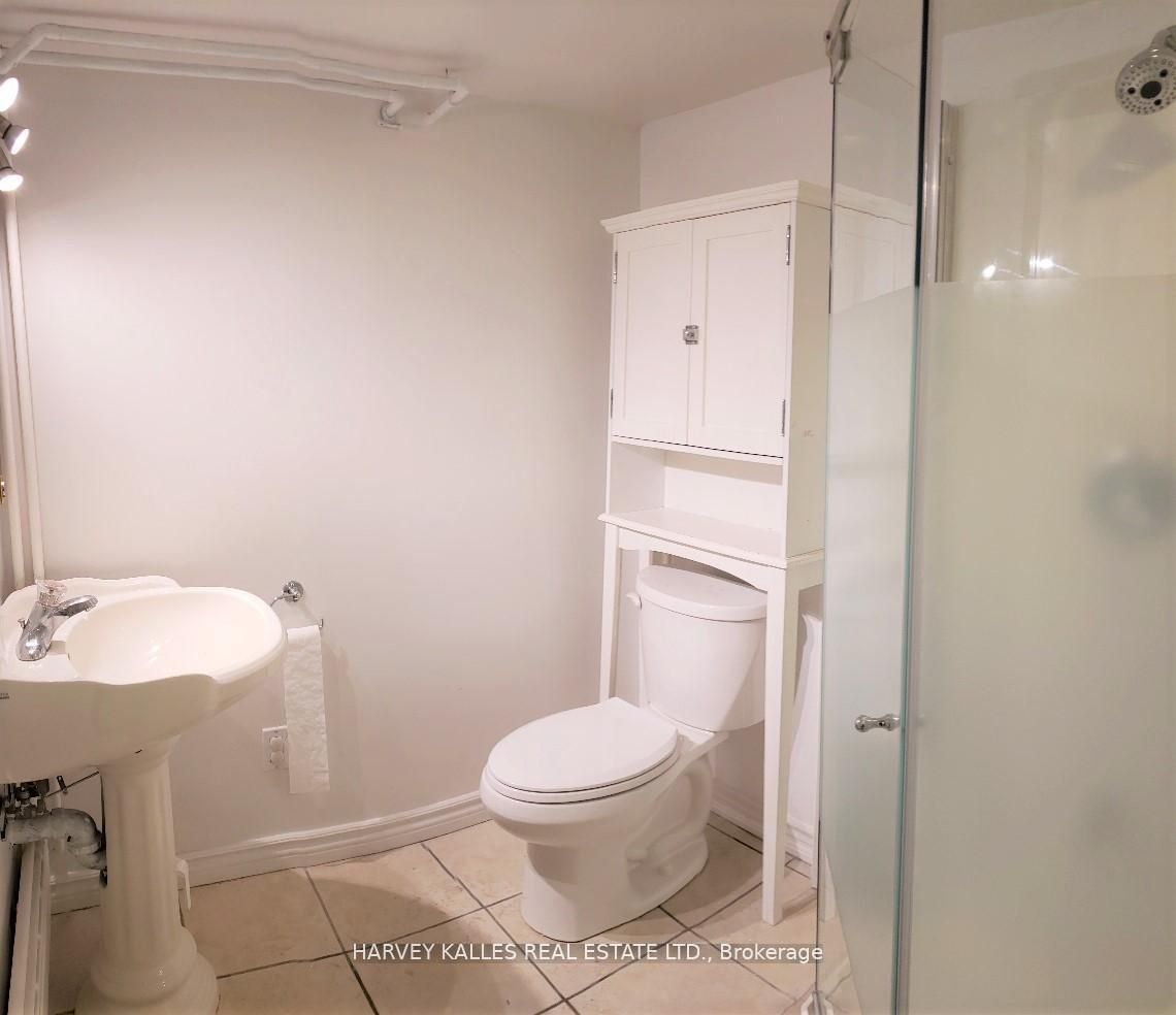 541 Palmerston Boulevard 3