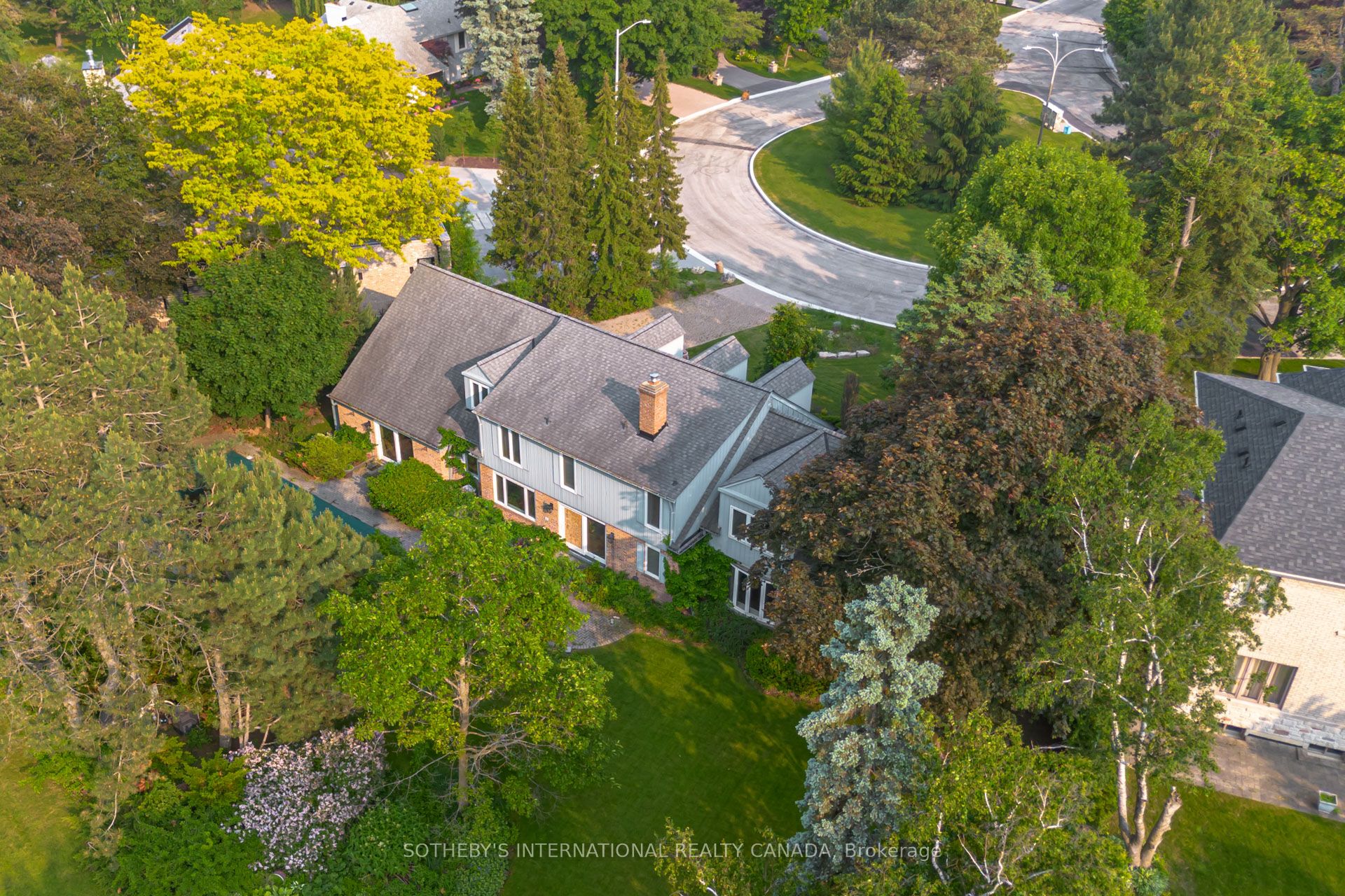 69 Fairway Heights Drive