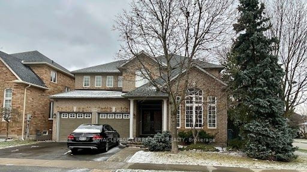 Photo of 2089 Blackforest Crescent, Oakville, ON L6M 4T5 (MLS # W13075692)