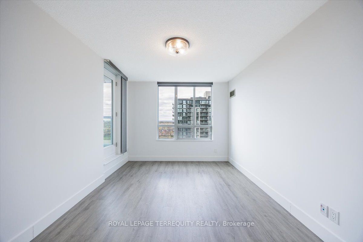 335 Rathburn Road W 2212