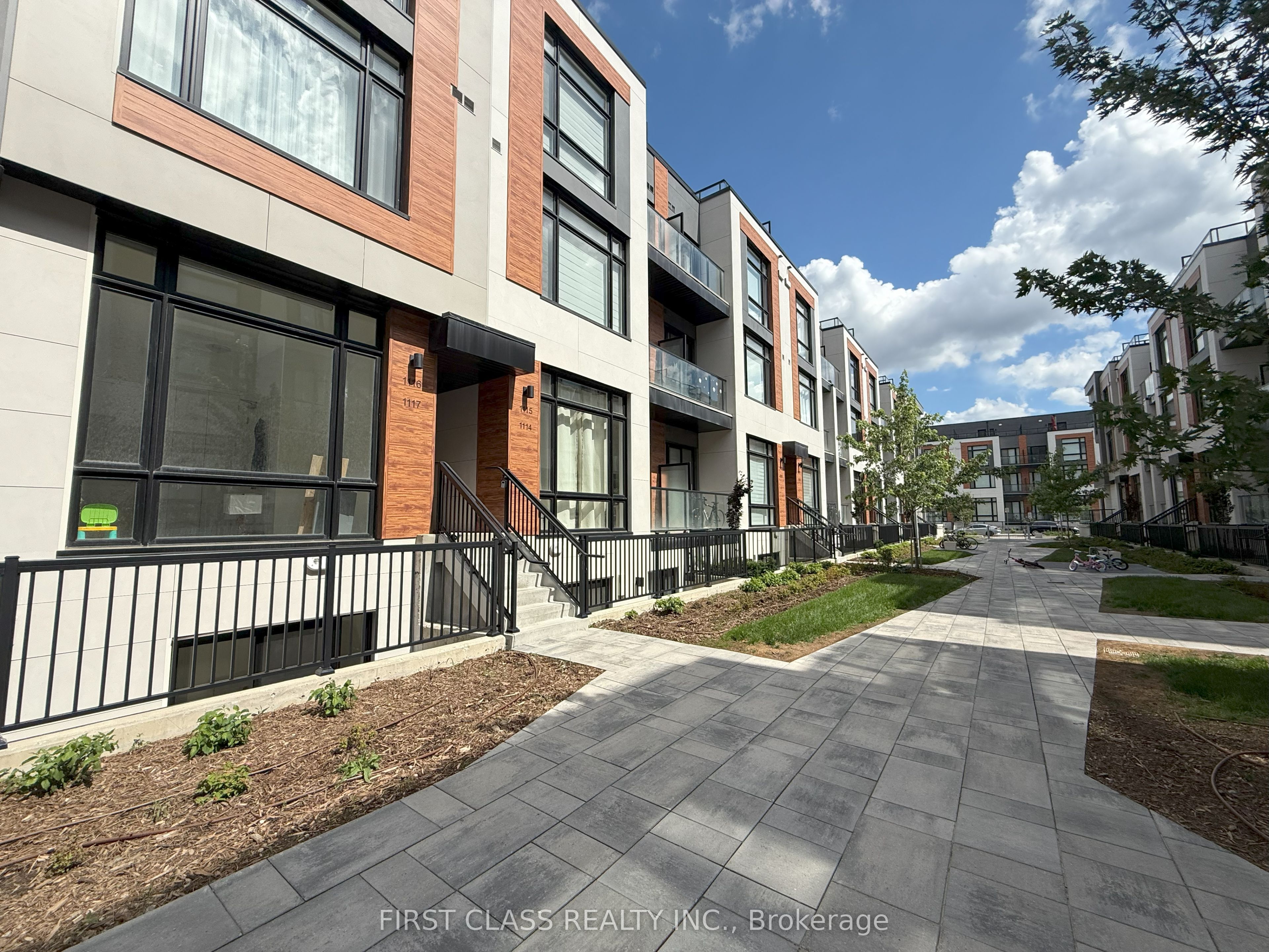 12 David Eyer Road 1117