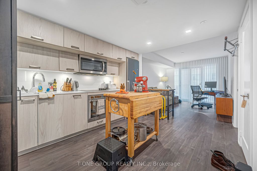Photo of 50 Mccaul Street #513, Toronto, ON M5T 1V9 (MLS # C12917934)