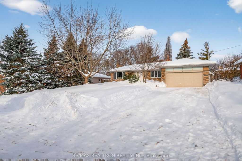 Photo of 10 Idleswift Drive, Vaughan, ON L4J 1K7 (MLS # N12737874)