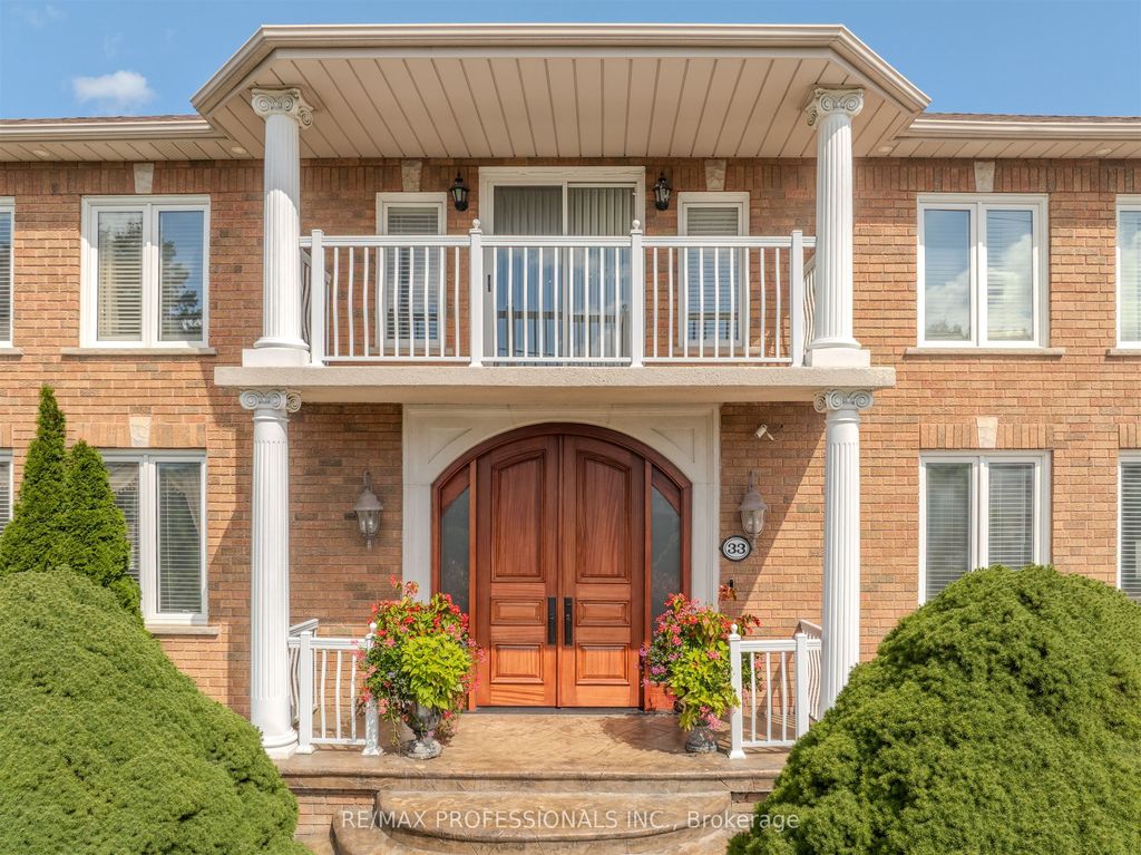 Photo of 33 Redberry Parkway, Toronto, ON M6L 2J7 (MLS # W12363523)