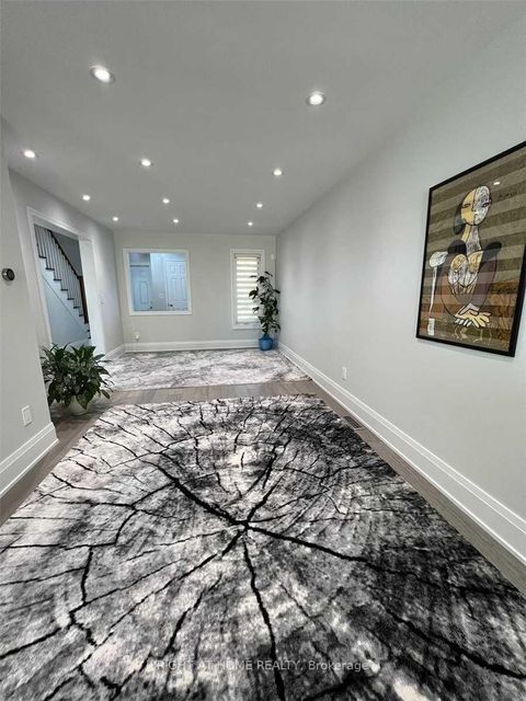 5936 Candlebrook Court Mississauga ON L5V 2V5