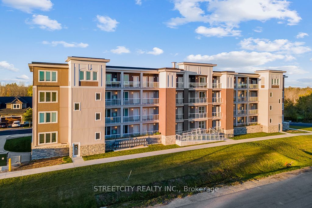 Photo of 5 Spooner Crescent #215, Collingwood, ON L9Y 1T3 (MLS # S13046232)