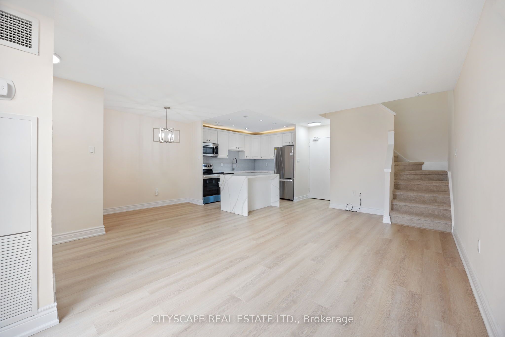 16 Elgin Street 301