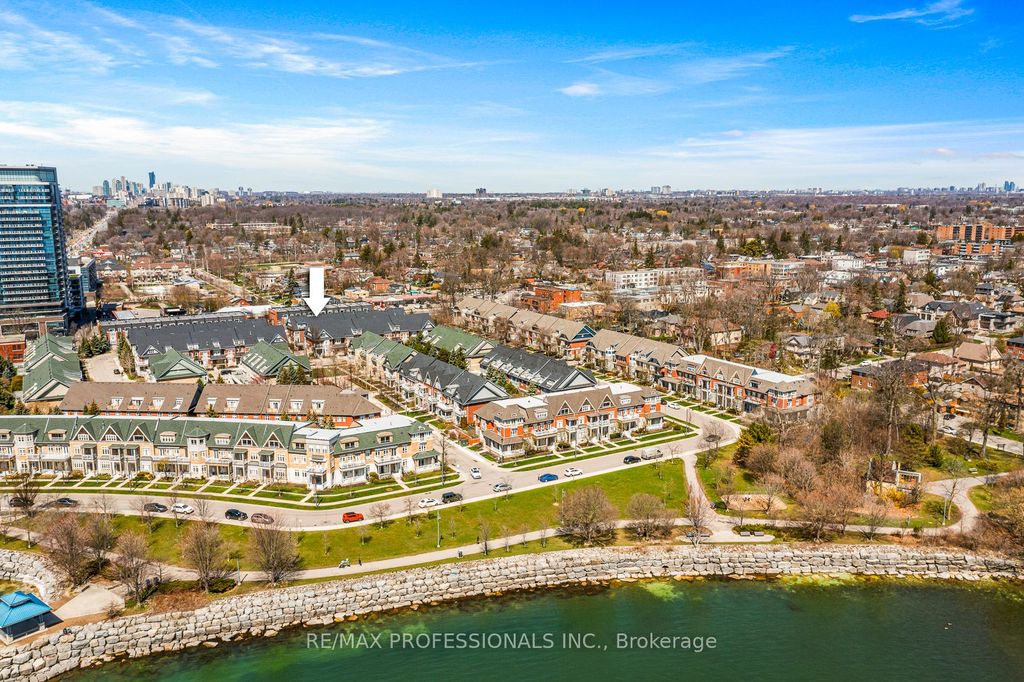 Photo of 13 Compass Way #25, Mississauga, ON L5G 4T8 (MLS # W12592838)