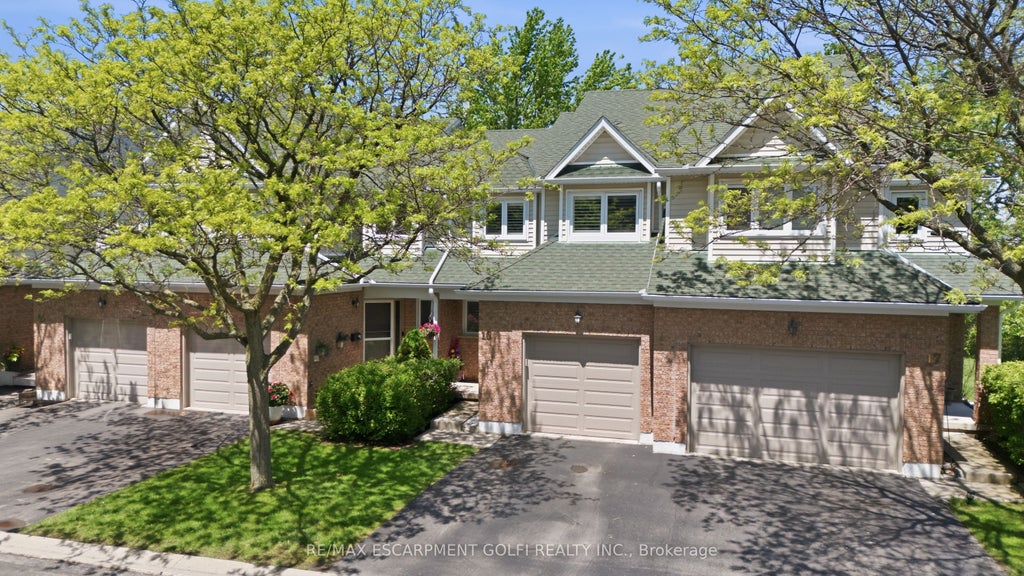 Photo of 2215 Cleaver Avenue #16, Burlington, ON L7M 4C5 (MLS # W13177564)