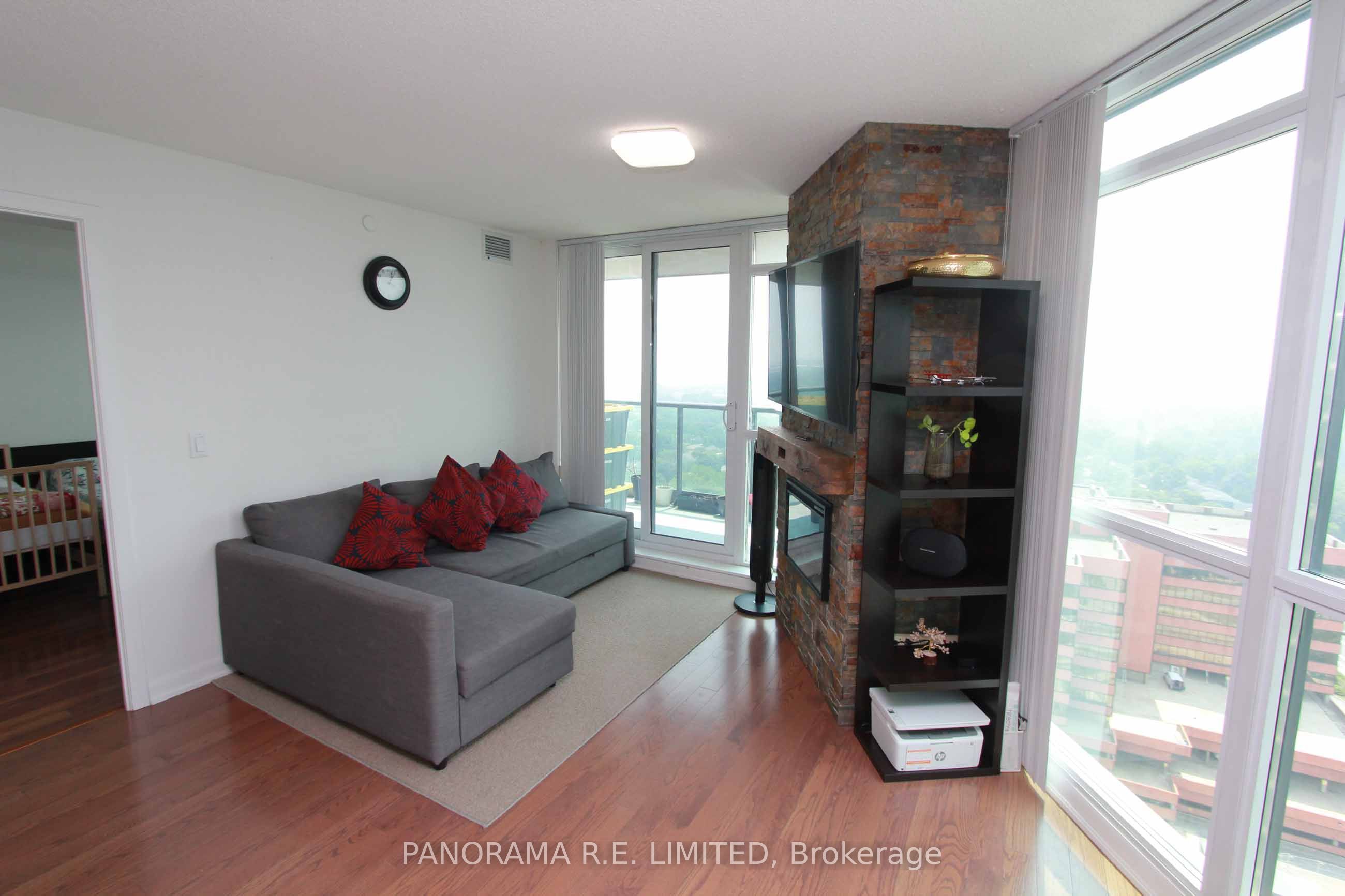 215 Sherway Gardens Road 2404