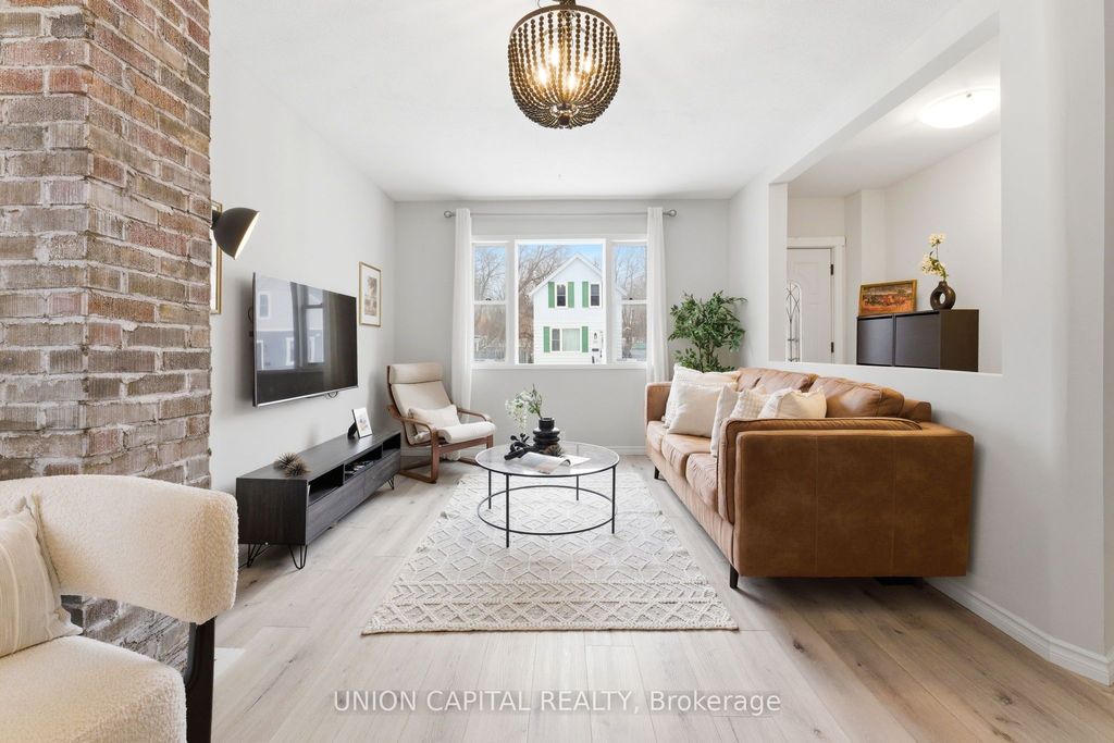 Photo of 200 Court Street, Oshawa, ON L1H 4W7 (MLS # E12861074)