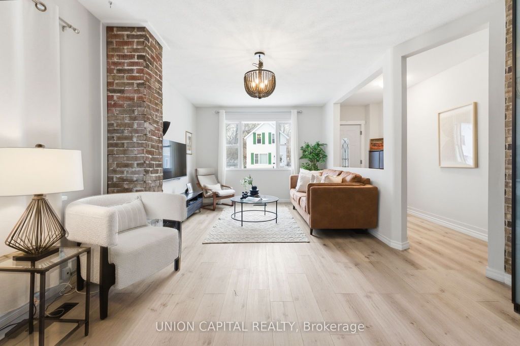 Photo of 200 Court Street, Oshawa, ON L1H 4W7 (MLS # E12861074)