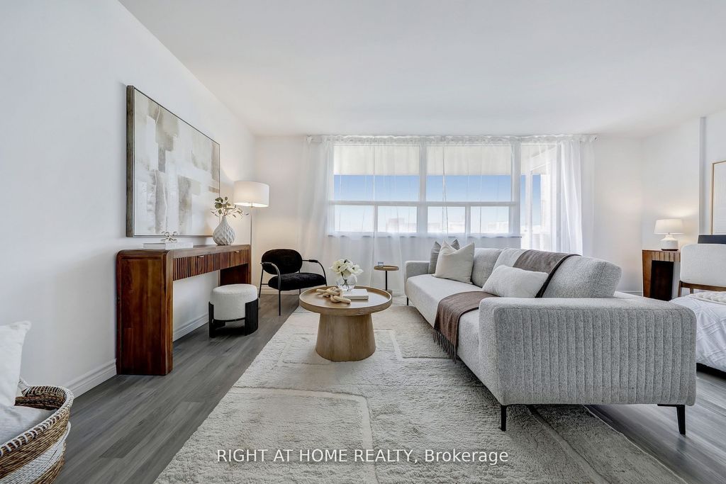 Photo of 40 Homewood Avenue #908, Toronto, ON M4Y 2K2 (MLS # C13027748)