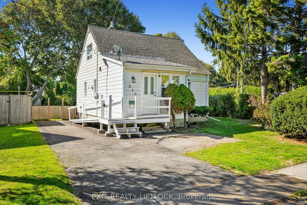 Photo of 219 Burnham Street, Cobourg, ON K9A 2W5 (MLS # X12451589)