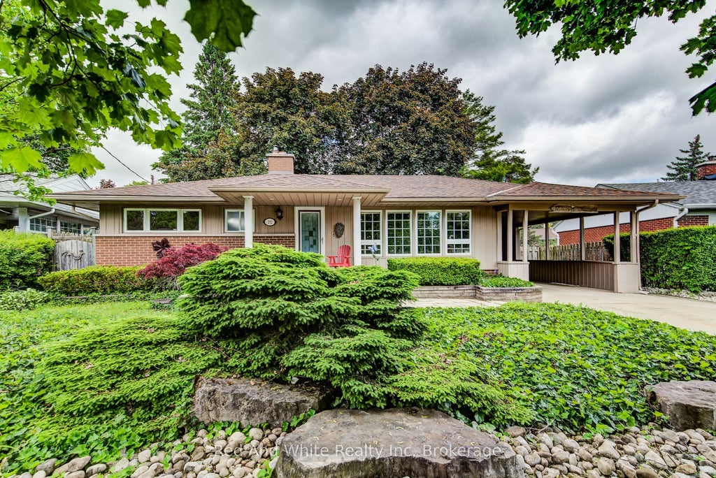 Photo of 192 Warren Road, Kitchener, ON N2M 4T7 (MLS # X13539338)