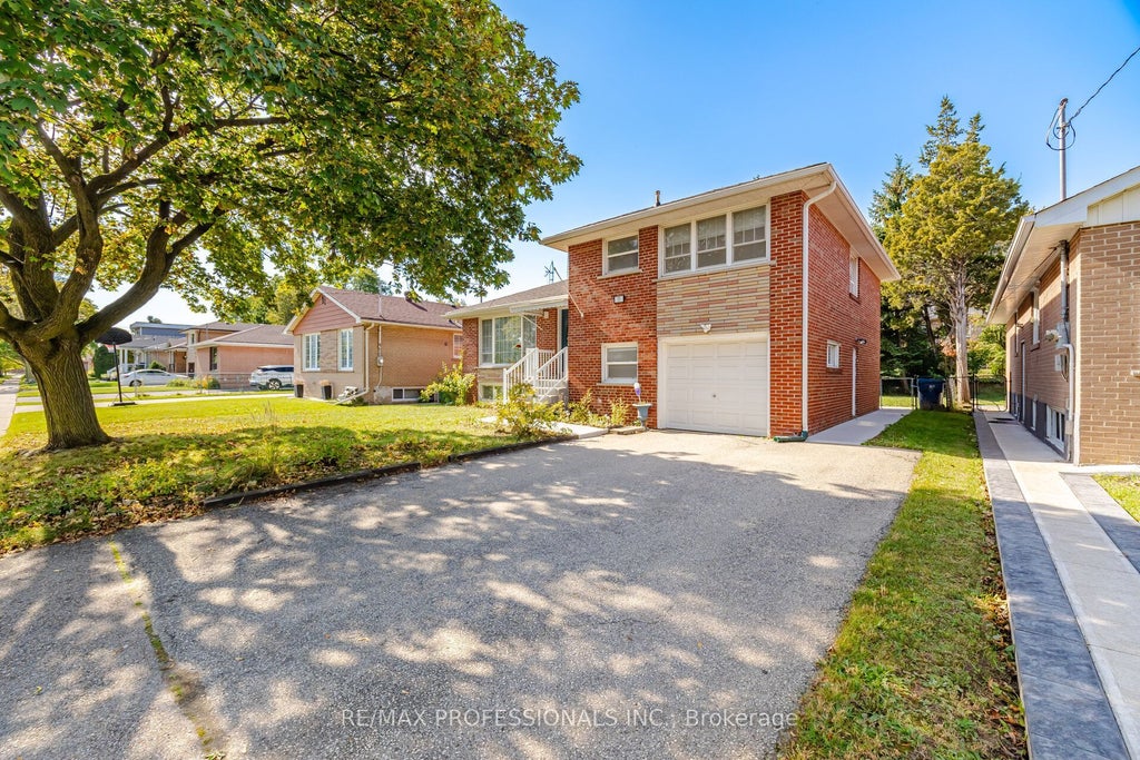 Photo of 75 Sabrina Drive, Toronto, ON M9R 2J8 (MLS # W14028106)