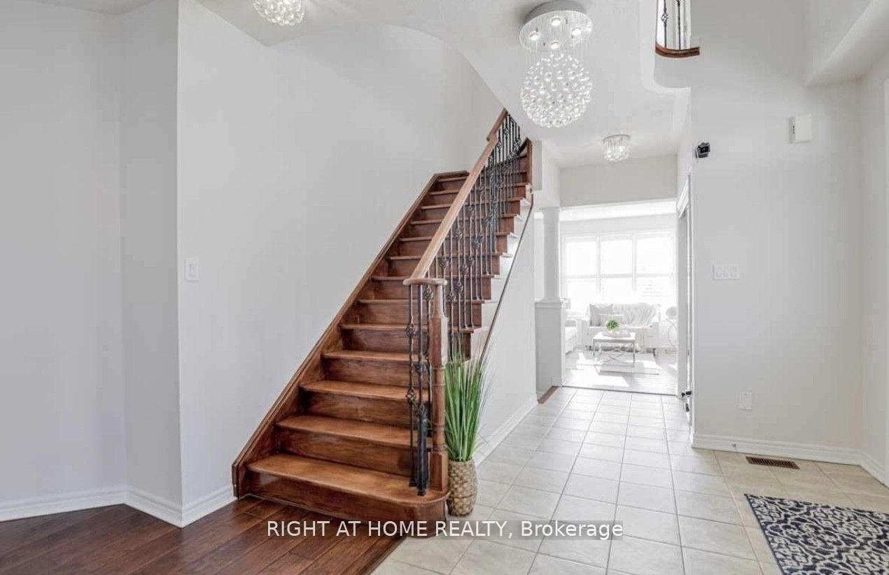 2 Township Avenue Basmt