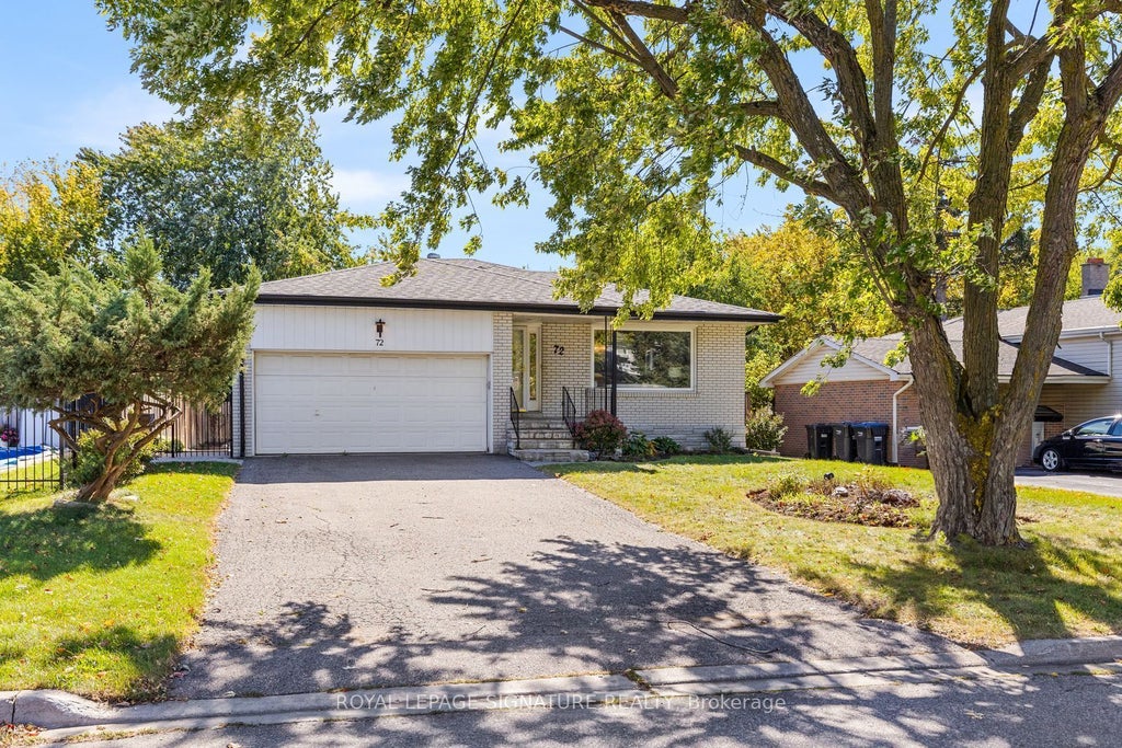 Photo of 72 Cavendish Crescent, Brampton, ON L6T 1Z4 (MLS # W13870084)