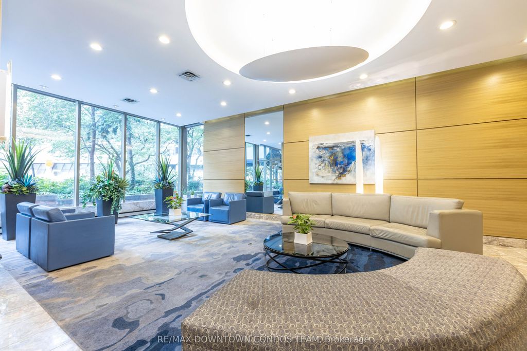 Photo of 44 St Joseph Street #2213, Toronto, ON M4Y 1J9 (MLS # C12397561)